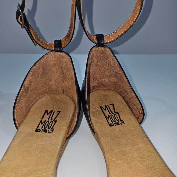 NEW Miz Mooz Kendria Sandal Womens EU 41 Black Leather Ankle Strap Open Toe Flat - Picture 7 of 13